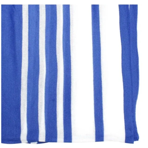 Blue and White Wrap - Picture 3 of 4